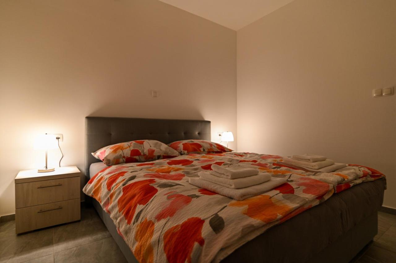 טרוגיר Luxury Apartment With Swimming Pool Ana מראה חיצוני תמונה