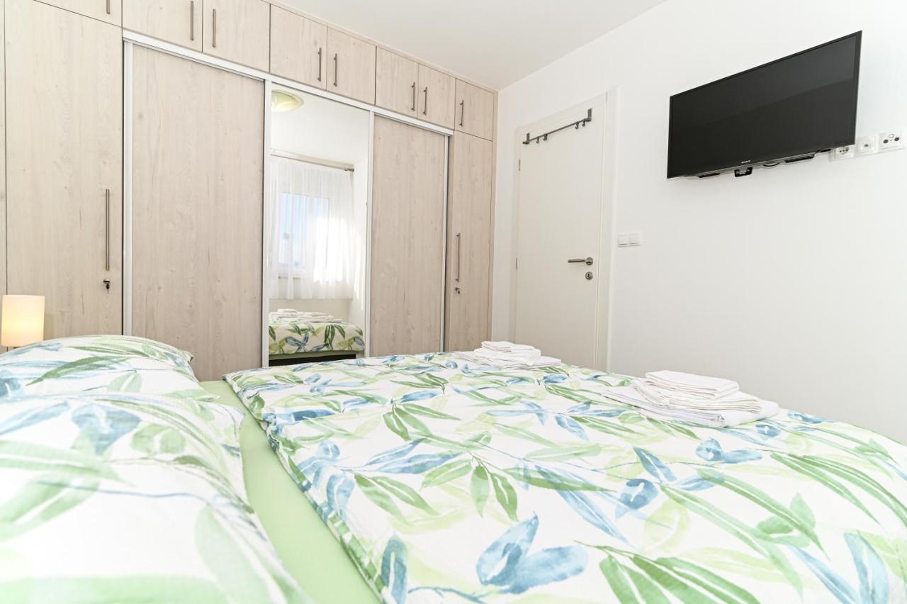 טרוגיר Luxury Apartment With Swimming Pool Ana מראה חיצוני תמונה