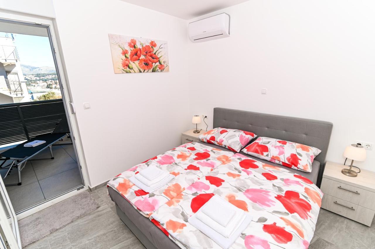 טרוגיר Luxury Apartment With Swimming Pool Ana מראה חיצוני תמונה