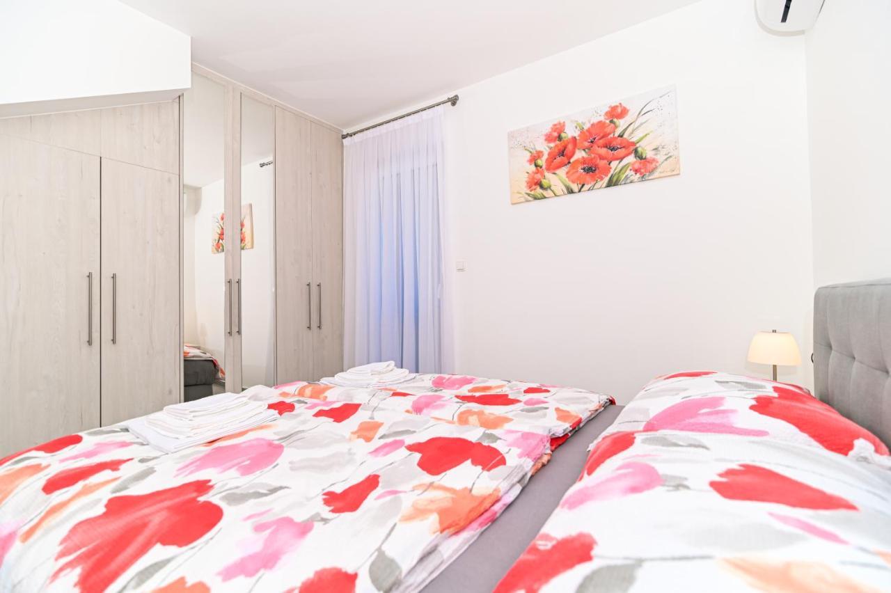 טרוגיר Luxury Apartment With Swimming Pool Ana מראה חיצוני תמונה