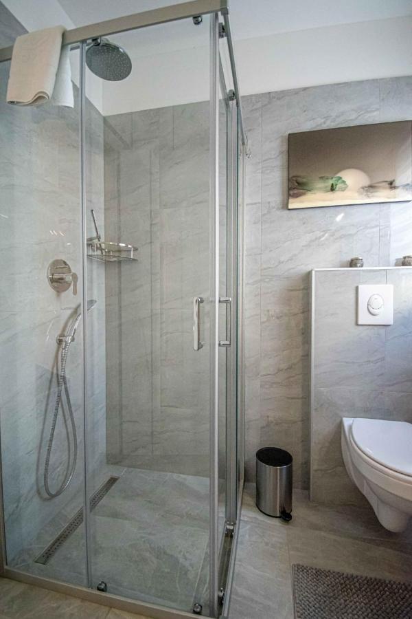 טרוגיר Luxury Apartment With Swimming Pool Ana מראה חיצוני תמונה