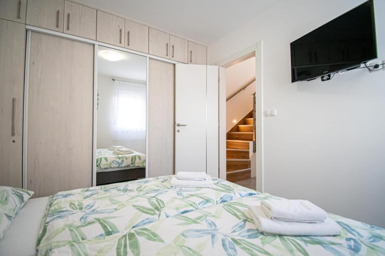 טרוגיר Luxury Apartment With Swimming Pool Ana מראה חיצוני תמונה
