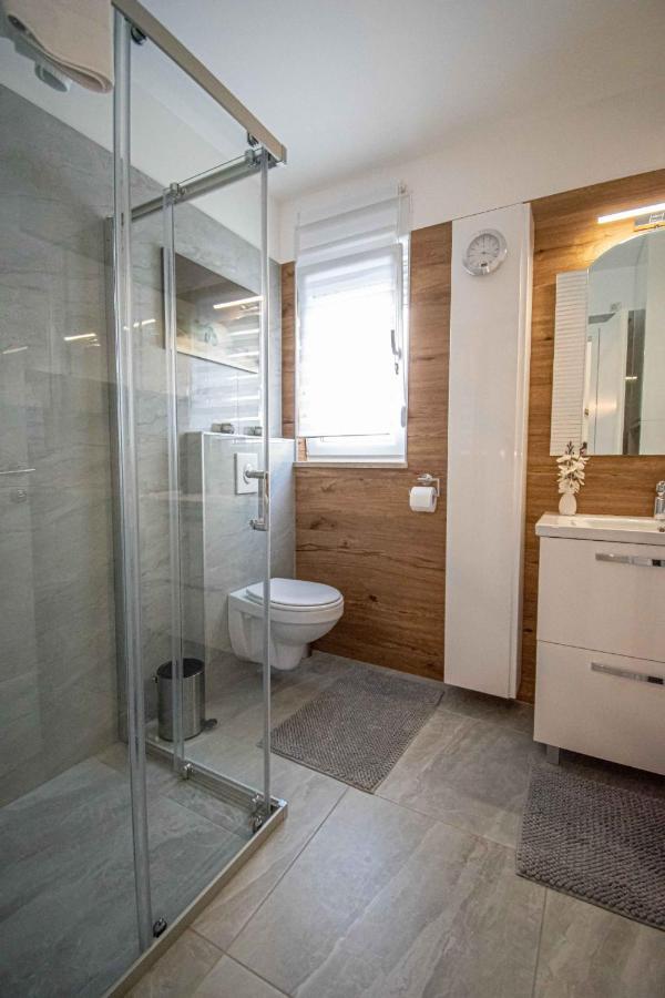 טרוגיר Luxury Apartment With Swimming Pool Ana מראה חיצוני תמונה