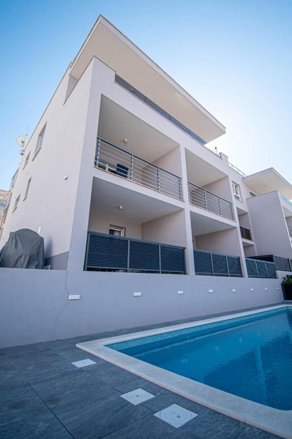 טרוגיר Luxury Apartment With Swimming Pool Ana מראה חיצוני תמונה